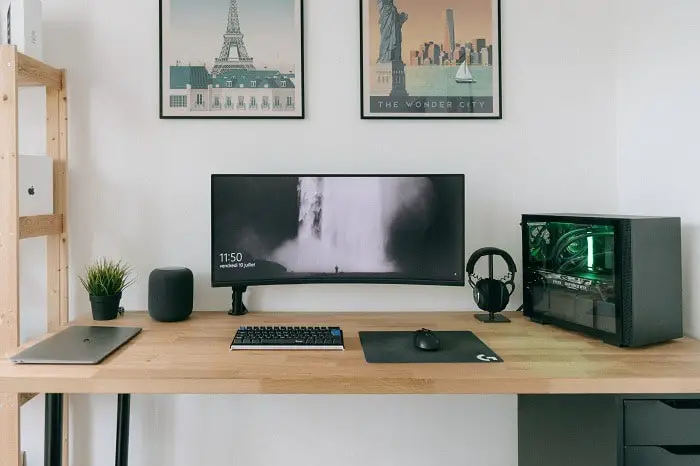 Can You Mount a Computer Monitor on The Wall