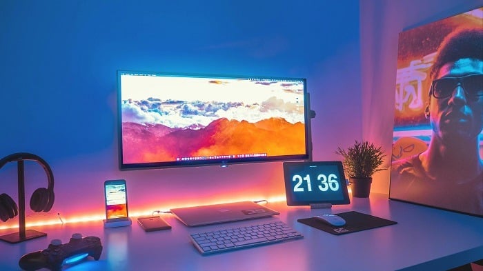 How to Mount a Computer Monitor on the Wall 